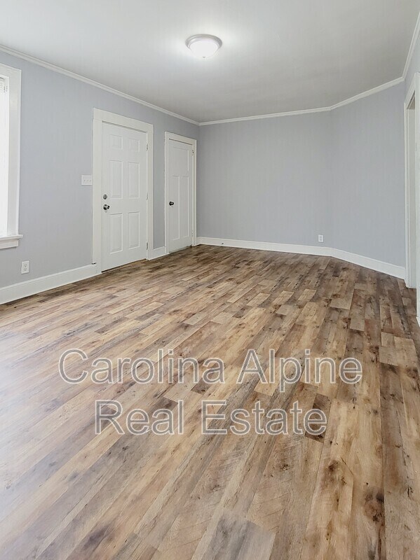 Building Photo - 106 Cline St
