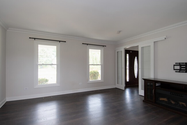 Building Photo - 24243 Graver Ln