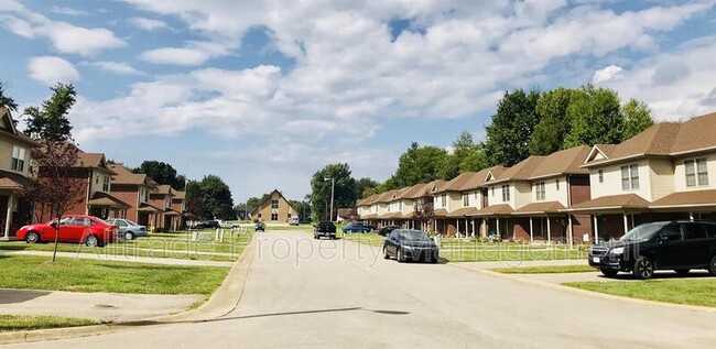 Foto del edificio - 1001 Somerset Ct