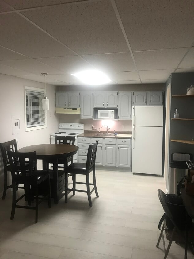 340 Timber Hill Rd Unit 1st Floor, Henryville, PA 18332 Apartments in