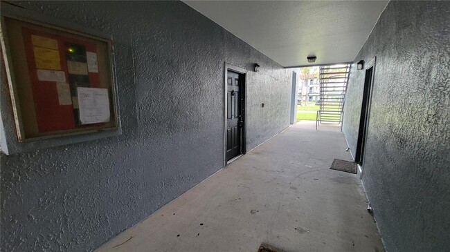 Building Photo - 3724 Castle Pines Ln