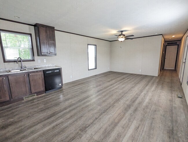 Foto del edificio - 46000 Geddes Rd