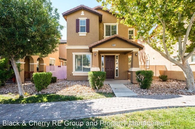 Foto del edificio - 4 br, 3 bath House - 4331 Bassae Temple Ave