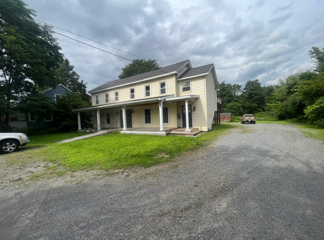 39 Main St Unit 2nd Floor, Ballston Lake, NY 12019 Apartments in Ballston Lake, NY