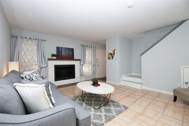 Foto del edificio - 3901 Woodchase Dr