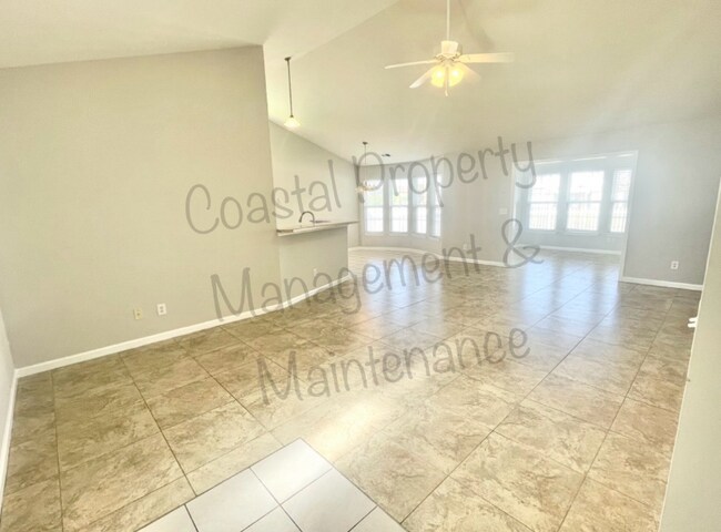 Foto del edificio - 1156 Great Lakes Cir