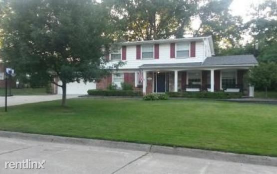 Primary Photo - 31207 Pickwick Ln