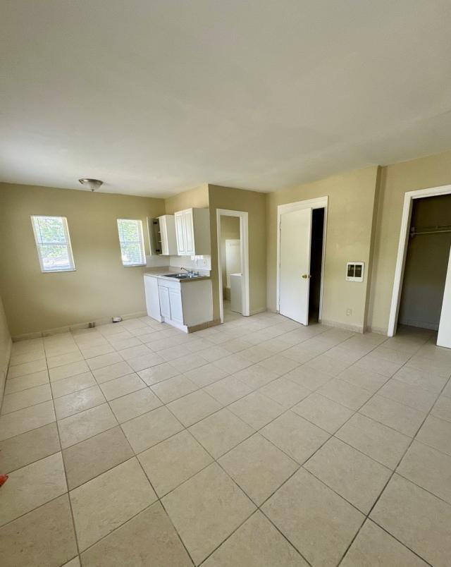 Building Photo - 0 bedroom in Jacksonville FL 32205