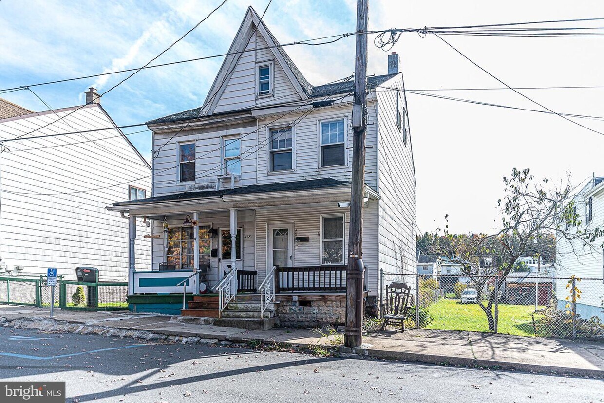 480 W Girard St, Mount Carmel, PA 17851 House Rental in Mount Carmel