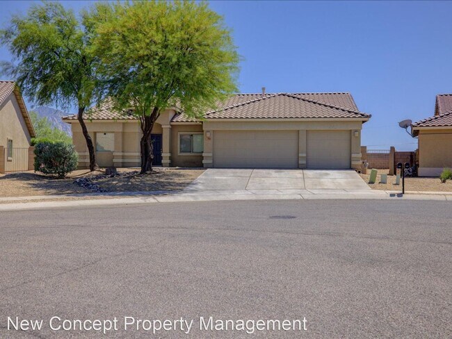 Foto del edificio - 4 br, 2 bath House - 3568 E. Northern Dancer