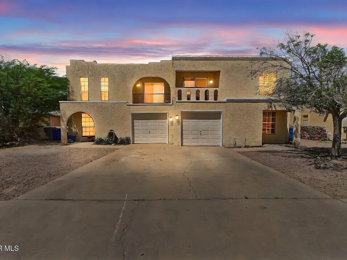 Foto principal - 5509 Oakbriar Cir