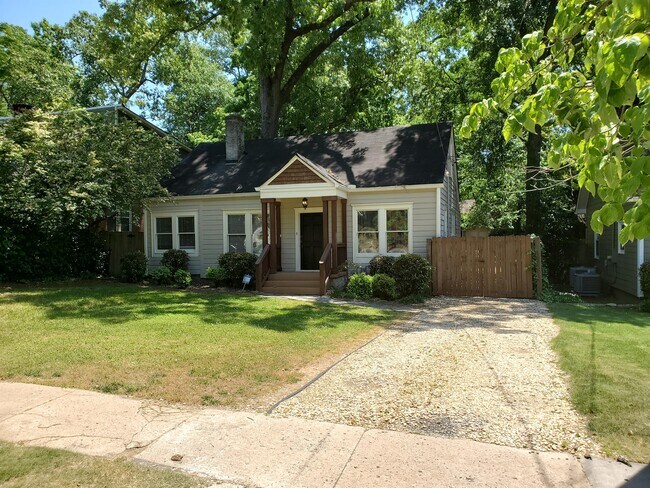 Foto del edificio - 2747 Arbor Ave SE