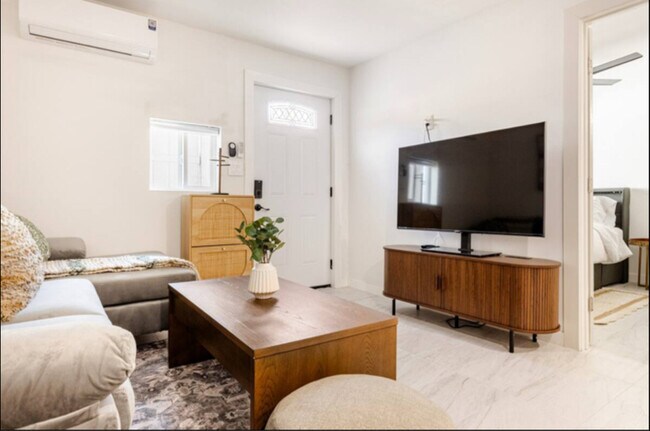 Foto del edificio - 7675 El Cerro Dr