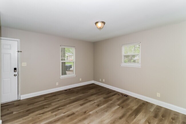 Foto del edificio - 617 Gentle Breeze Dr