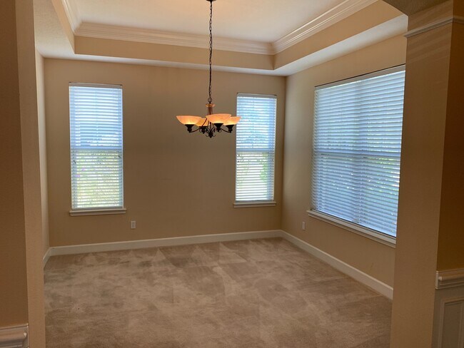 Foto del edificio - 6971 Tettenhall Ln