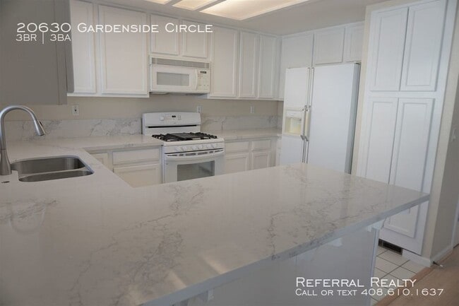 Building Photo - 20630 Gardenside Cir