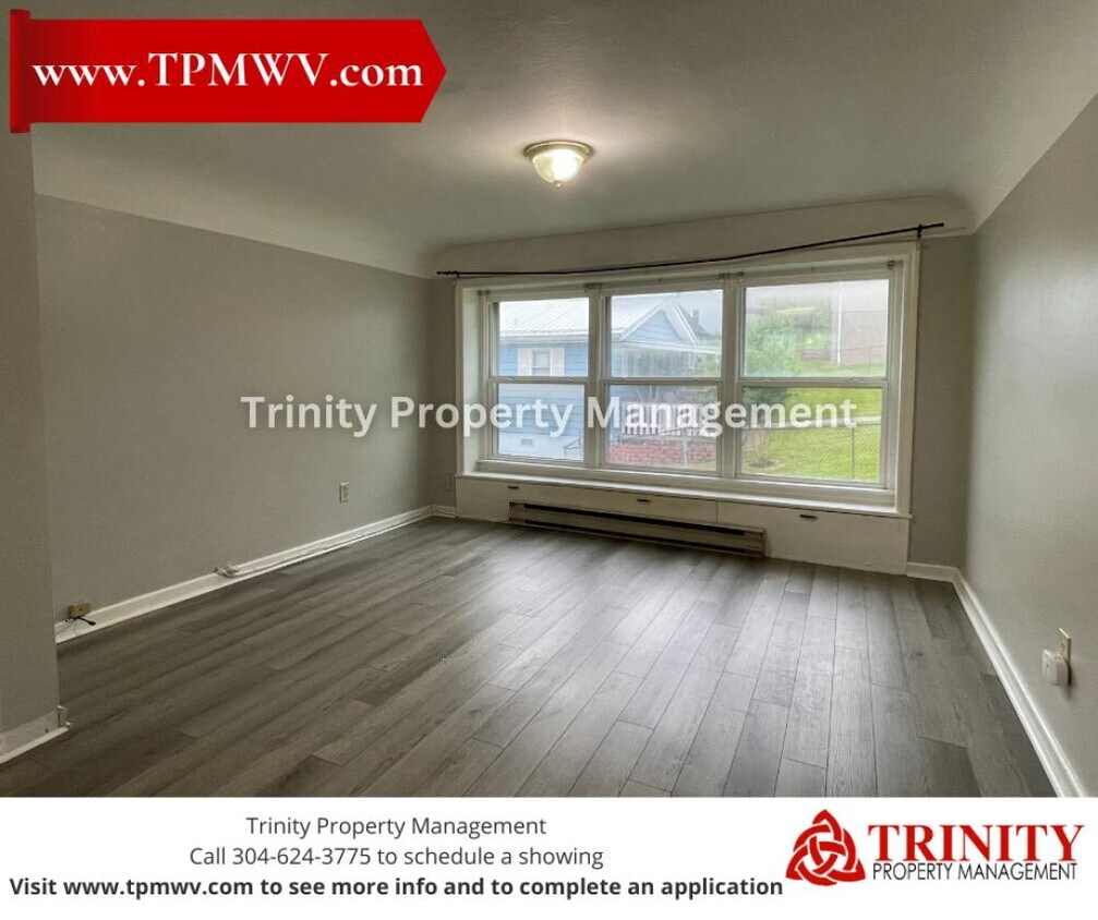 Foto principal - 106 1/2 Burton Ave, Apt B