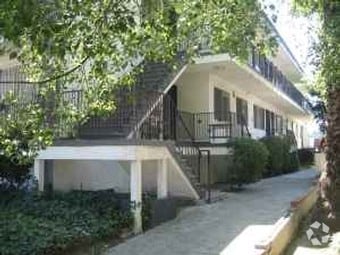 Building Photo - 14160 Roscoe Blvd