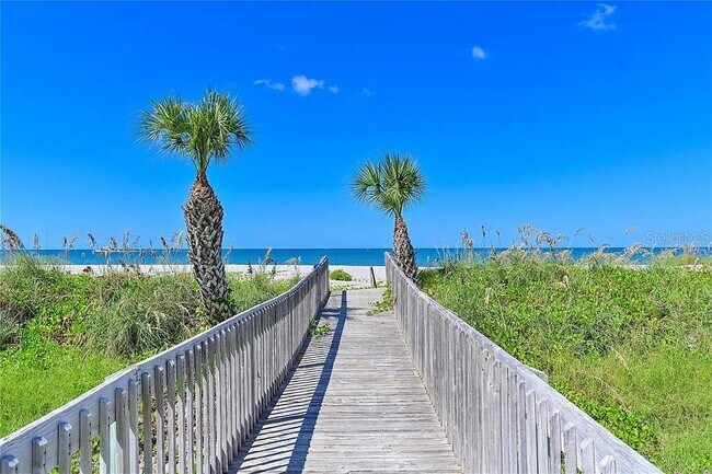 Foto del edificio - 852 Golden Beach Blvd