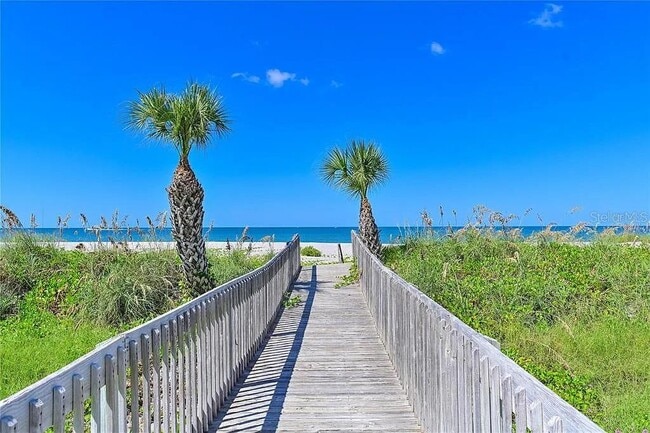 Building Photo - 852 Golden Beach Blvd