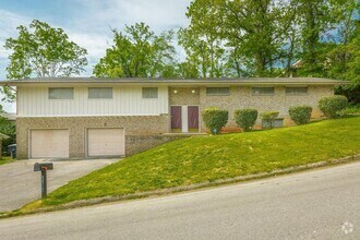 Building Photo - 3408 Gail Dr