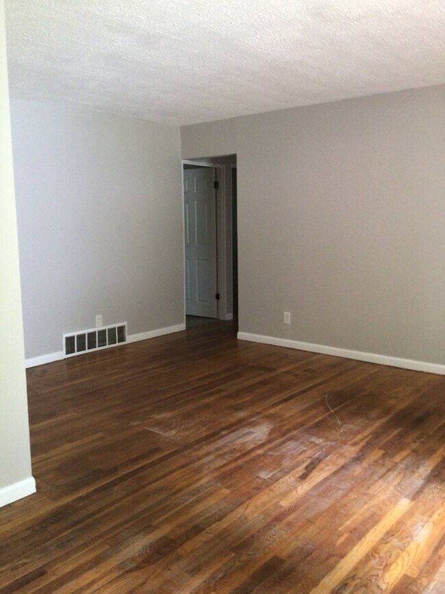 11722 Criterion Ave, St. Louis, MO 63138 House Rental in St. Louis