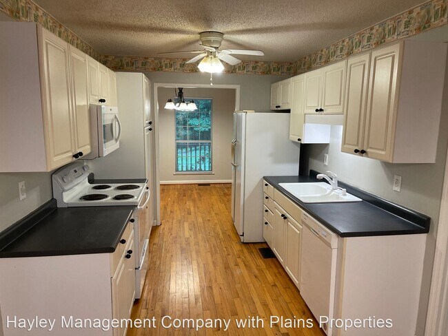 Foto del edificio - 4 br, 2 bath House - 530 Lee Road 737