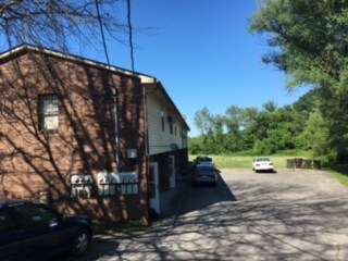 Building Photo - 714 Henry Ln