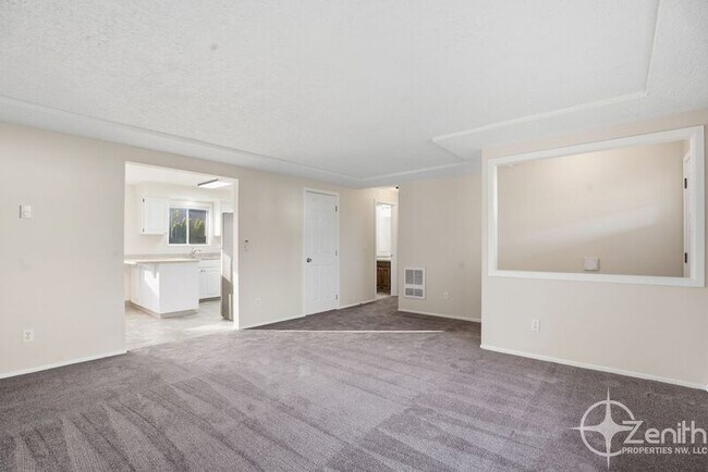 Building Photo - 11907 NE 4th St