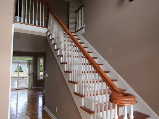 Building Photo - 145 Arnold Palmer Dr