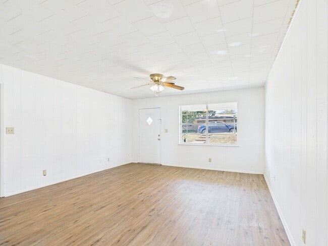 Foto del edificio - Unit 8