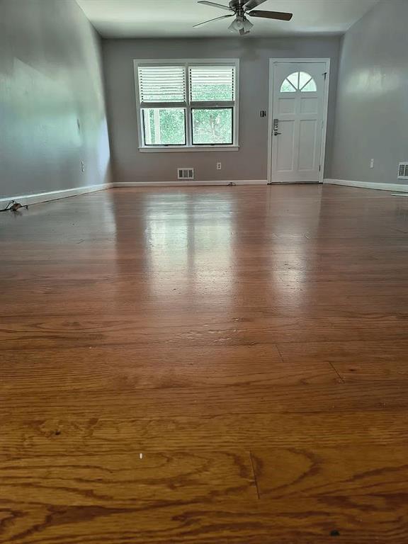 Foto del edificio - 6271 Mountain Ct SE