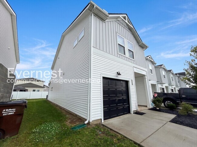 Foto del edificio - 4522 Skywood Ln