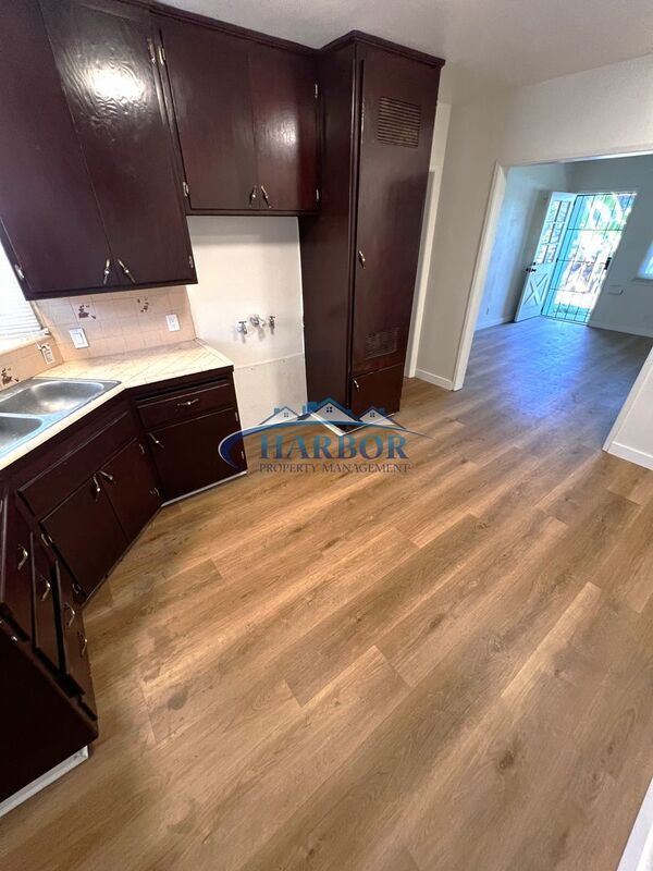 Photo - 10019 S Felton Ave Apartment