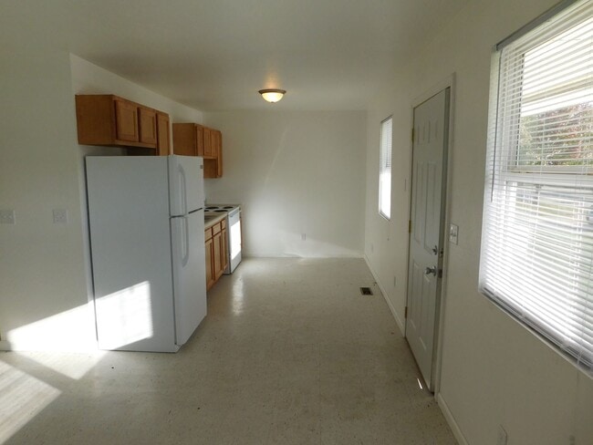 Building Photo - 103 Bailey Meadows