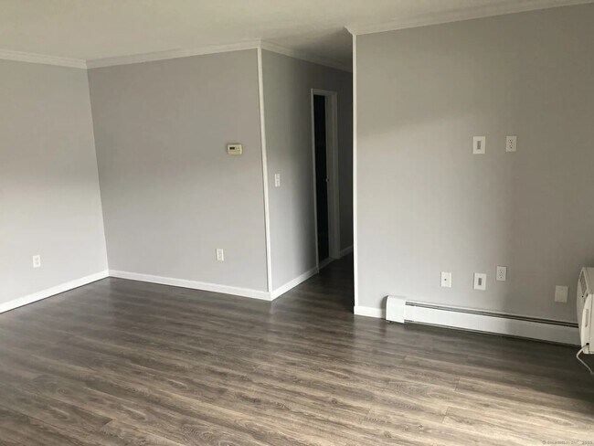 Foto del edificio - 25 Balance Rock Rd