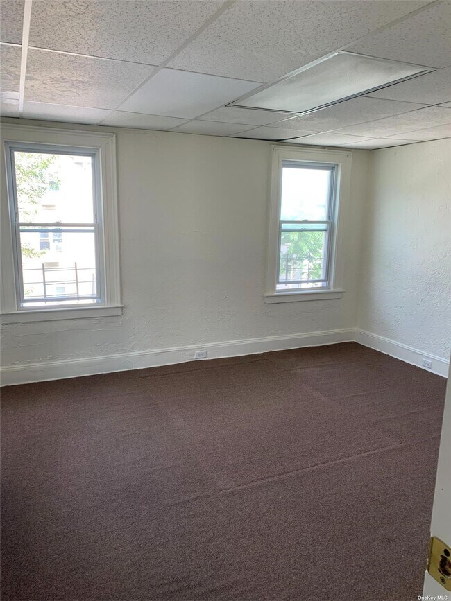 Building Photo - 101-57 98th St