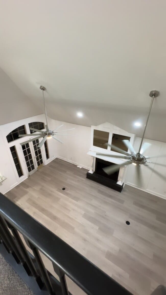 Foto del edificio - 2734 Plantation Wood Ln