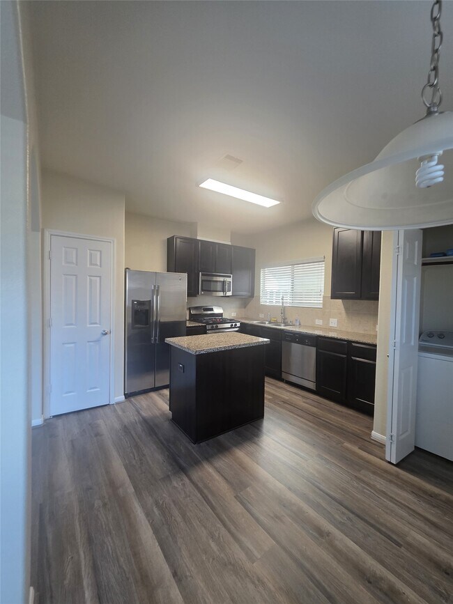 Building Photo - 7274 Autumn Sun Dr