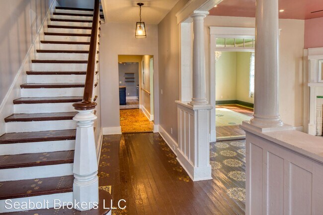 Foto del edificio - 3 br, 2.5 bath House - 734 E 37th St