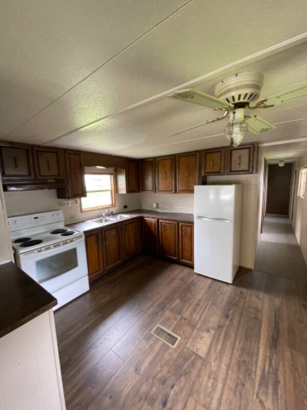 Foto del edificio - 318 Pearl Ln