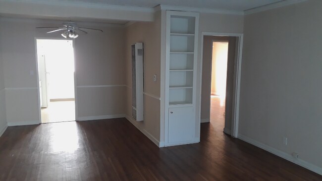 Foto del edificio - 4438 Murietta Ave