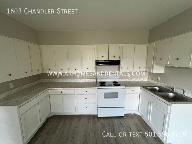 Building Photo - 1603 Chandler St