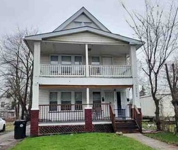 Building Photo - 3264 E 117th St