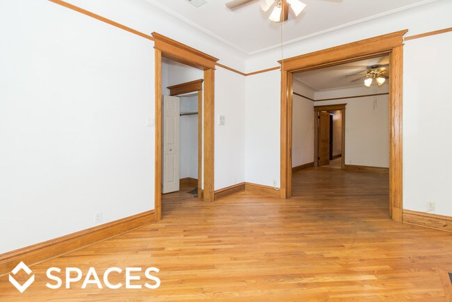 Foto del edificio - 1032 W Roscoe St