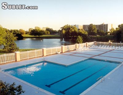 Building Photo - 1330 Valley Lake Dr