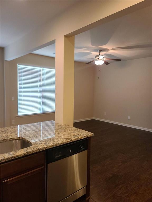 Foto del edificio - 196 Highland Pointe Cir E