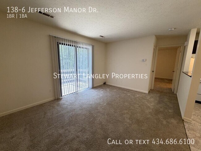 Foto del edificio - 138-6 Jefferson Manor Dr.-