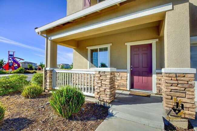 Foto del edificio - 6048 Emerald Park Ln