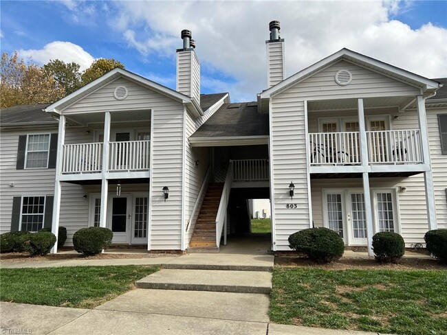 Building Photo - 803 Moultrie Ct